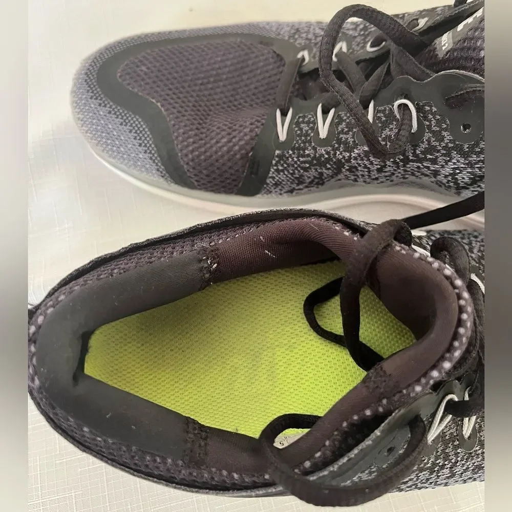 Nike Free Lunarlon black/gray specks, white sole, great condition, lightweight,9